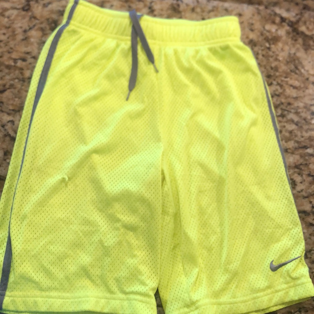 Nike mesh shorts youth